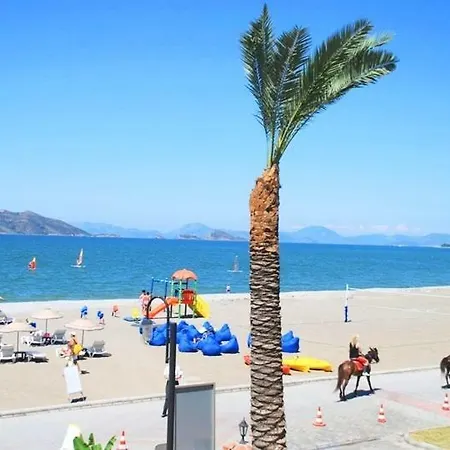Sunset Beach Club 5 Beds O4 *